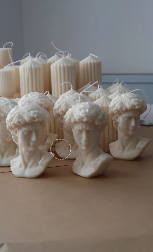 Soy wax statue candle